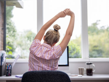 Ublažite bol u donjem delu leđa: Vežbe u kancelariji koje mogu da pomognu