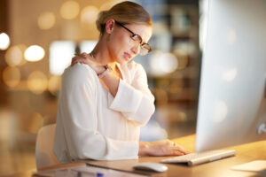 Bol u vratu: Pet efikasnih vežbi mogu da pomognu da ublažite tegobe