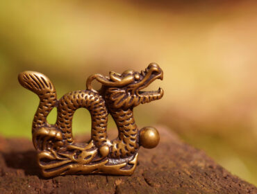 Feng šui pravila: Kako se postavlja figurica zmaja za prosperitet?