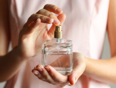 Parfem kao afrodizijak: Mirisne note koje će seks učiniti uzbudljivijim