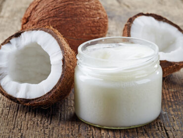8 jednostavnih načina da koristite kokosovo ulje kao savezika lepote