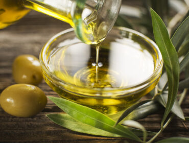 Najzdravija masnoća na svetu: Ovo su lekovita svojstva maslinovog ulja