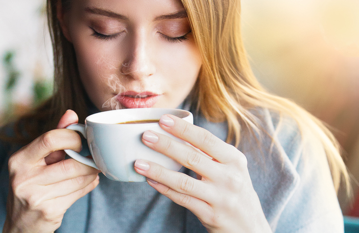 Da li kafa smanjuje grudi? Naučnici su uplašili žene