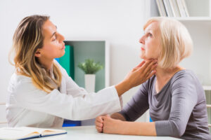 Kućni lekovi za laringitis: 6 prirodnih recepata koji mogu da pomognu